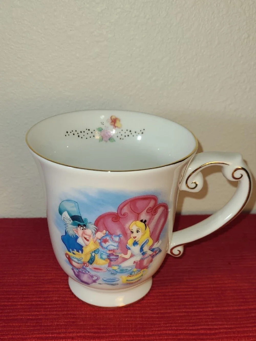 Disney Parks Alice In Wonderland Tea Party Pedestal Mug Mad Hatter Gold Trim Cup